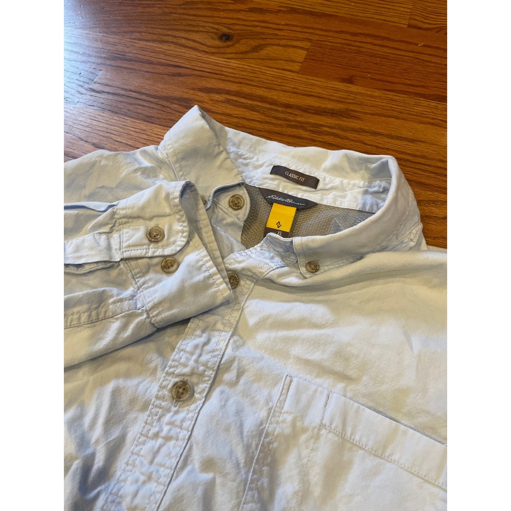 Eddie Bauer Travex Mens Button Down Shirt XL Light Blue Classic‎ Fit Long Sleeve